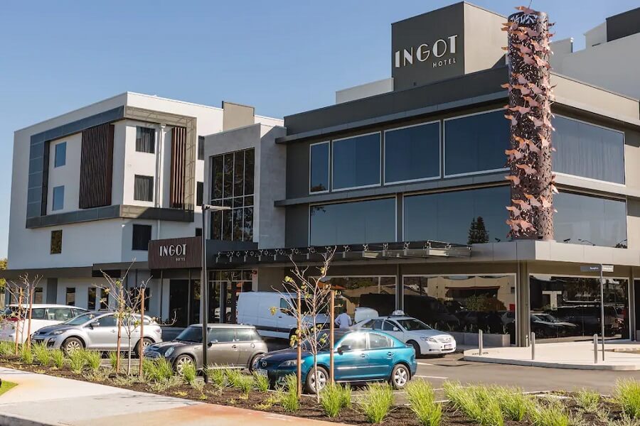Ingot hotel is a four-star hotel close to Perth Airport.